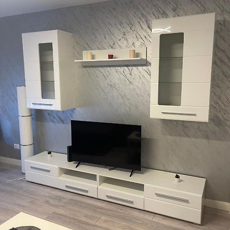 Apartament Incantator In Роман Экстерьер фото